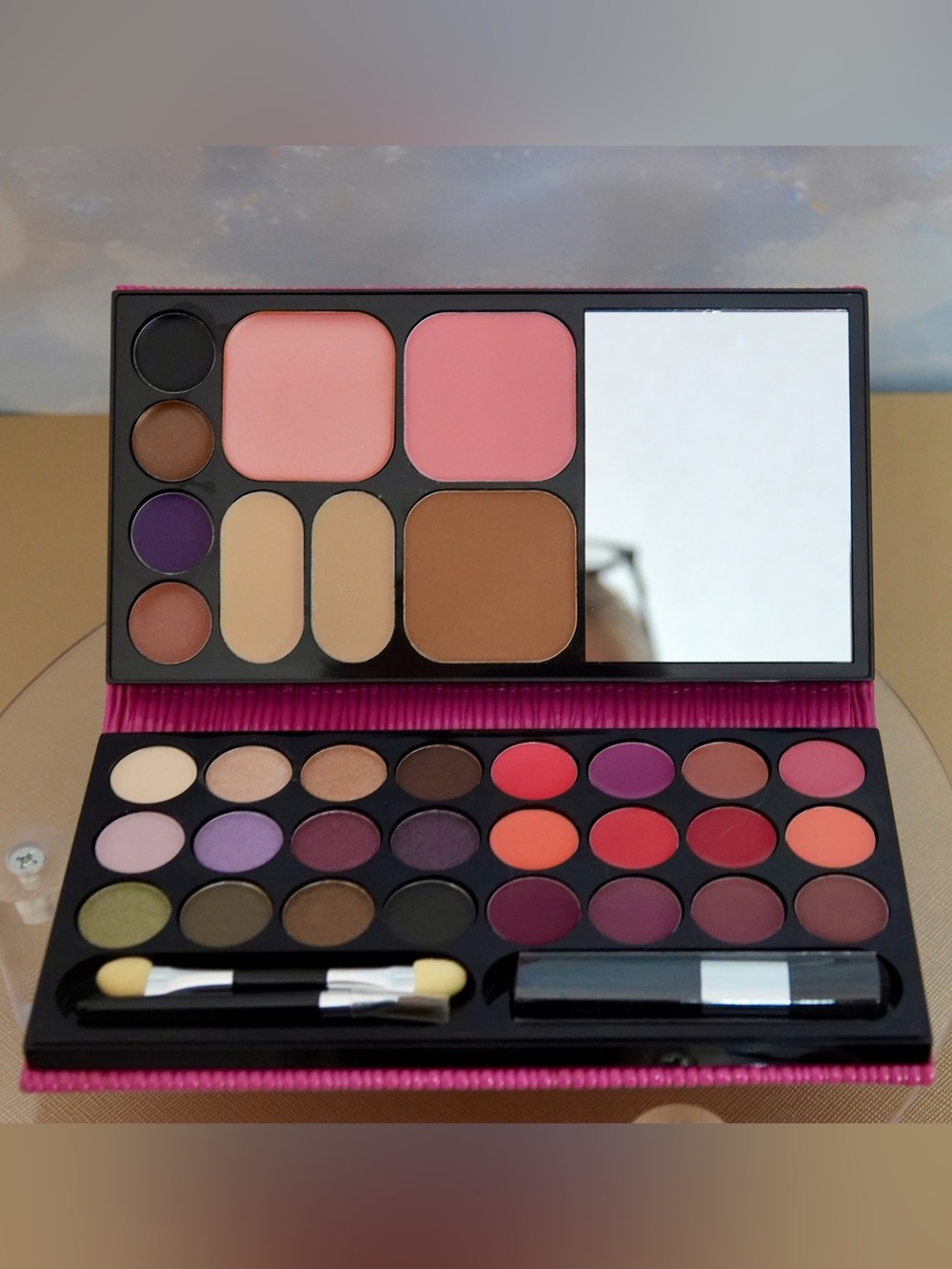 SKINN Palette of Perfection All-In-One Face Forward - New/Unused